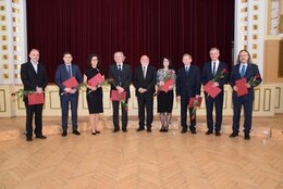 ÚSPECHY: Rektor odovzdal ocenenia pri príležitosti Dňa učiteľov