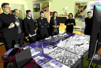 Architecture students prepare to work with augmented reality