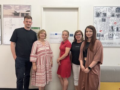Univerzálny dizajn a sociálne služby – vzdelávaním k spoločnému rozvoju komunít