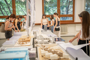 Fad stu ožila počas letnej noci architektúry a dizajnu 2025 - MK_00320