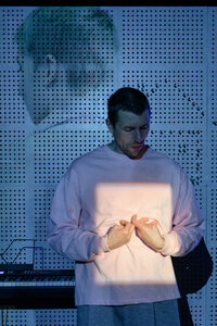 Úspechy zamestnancov: peter mazalán režíruje v slovenskom národnom divadle - untitled shoot-5446-Enhanced-NR