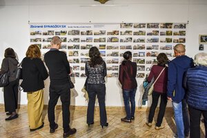 Výstava: monika a ľubo stacho: sakrálne príbehy / synagógy.sk - OK_DSC_0578